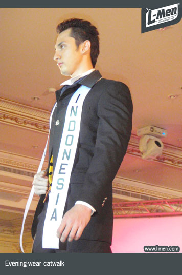 Evening-wear catwalk