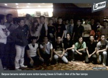 Berpose bersama setelah acara nonton bareng Steven & Finalis L-Men of the Year lainnya 