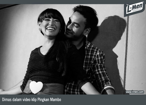 Dimas dalam video klip Pingkan Mambo