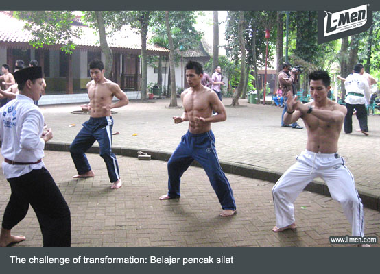 The challenge of transformation: Belajar pencak silat The challenge of transformation: Belajar pencak silat