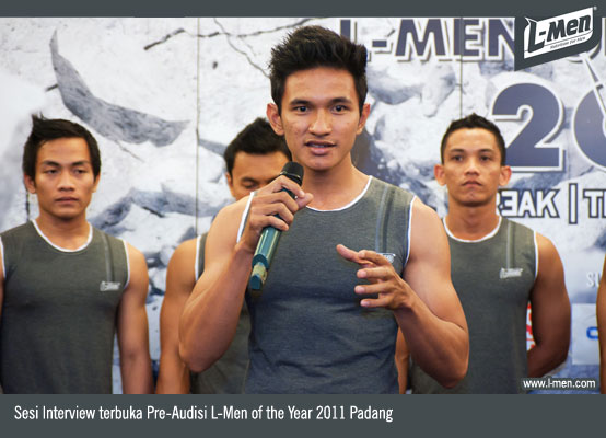 Sesi Interview terbuka Pre-Audisi L-Men of the Year 2011 Padang