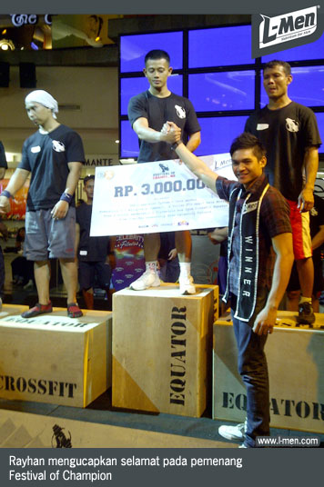 Rayhan mengucapkan selamat pada pemenang Festival of Champion Rayhan mengucapkan selamat pada pemenang Festival of Champion