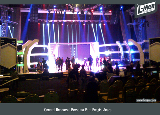General Rehearsal Bersama Para Pengisi Acara General Rehearsal Bersama Para Pengisi Acara