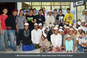 L-Men Community Semarang berfoto dengan teman-teman Panti Asuhan Al-Basyri L-Men Community Semarang berfoto dengan teman-teman Panti Asuhan Al-Basyri