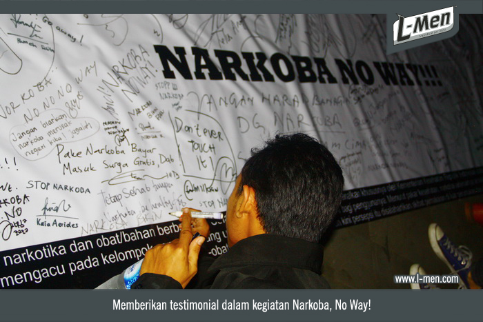 Memberikan testimonial dalam kegiatan Narkoba, No Way!