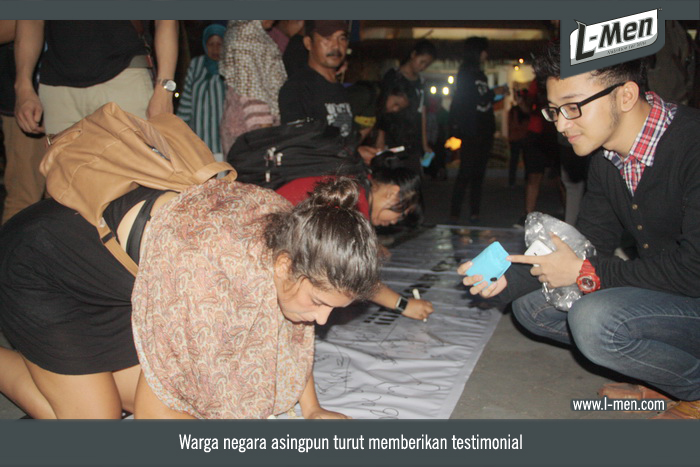 Warga negara asingpun turut memberikan testimonial
