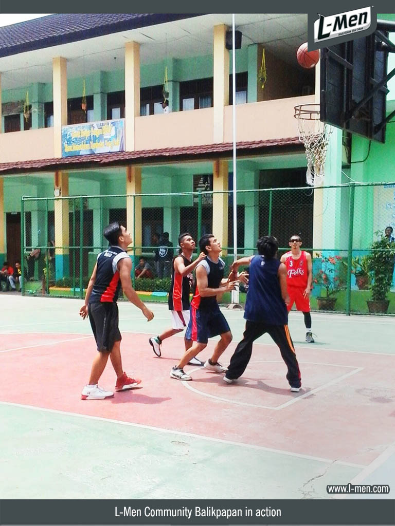 L-Men Community Balikpapan in action